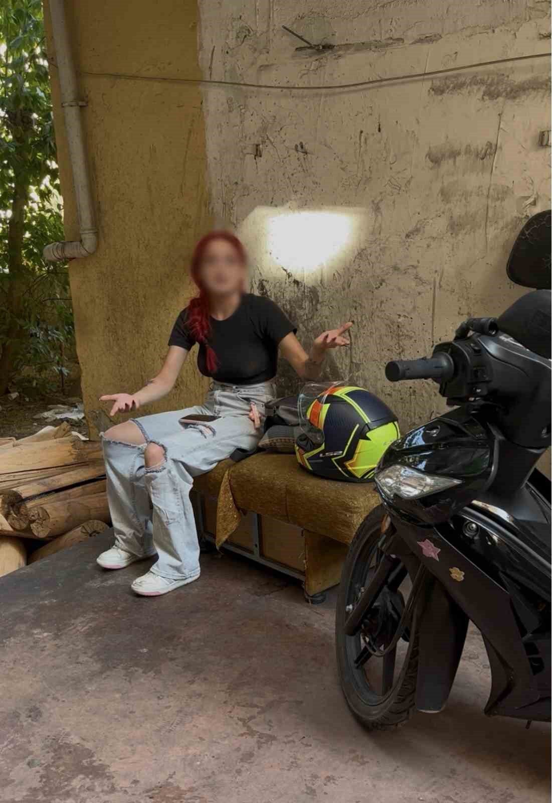 Yaya geçidinde yaşlı adama çarpan motosiklet sürücüsünden şok sözler: "Öğretmenleri böyle mi öğretiyor bunlara?" 10 Bülten Medya -
