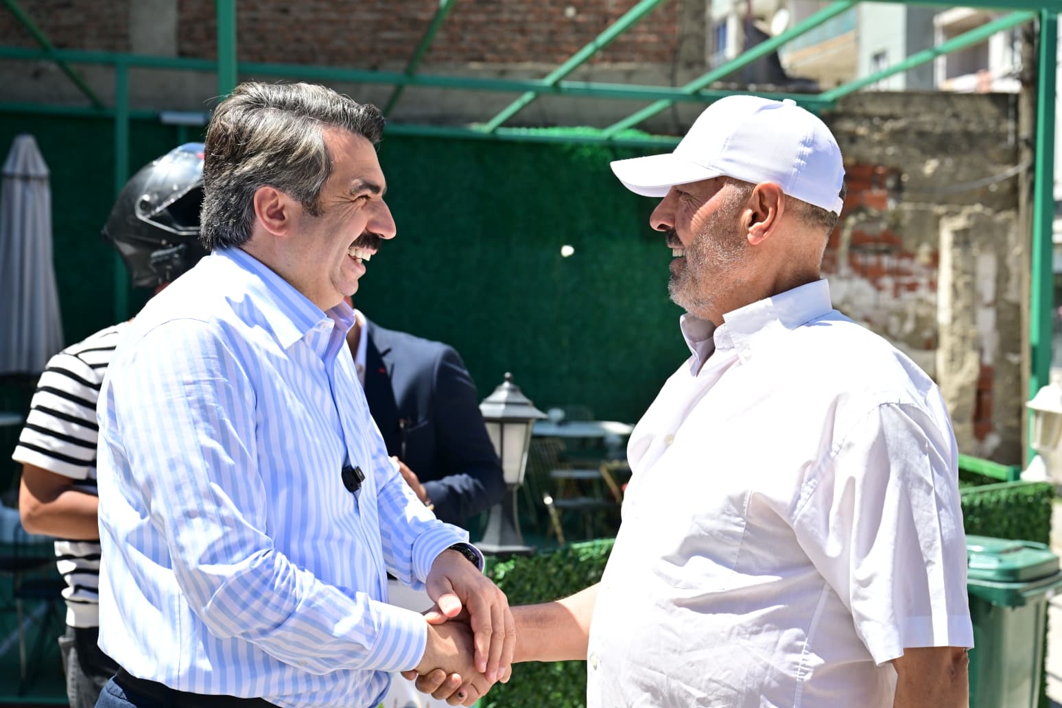 Başkan Yılmaz esnafın nabzını sahada tuttu 2 Bülten Medya -
