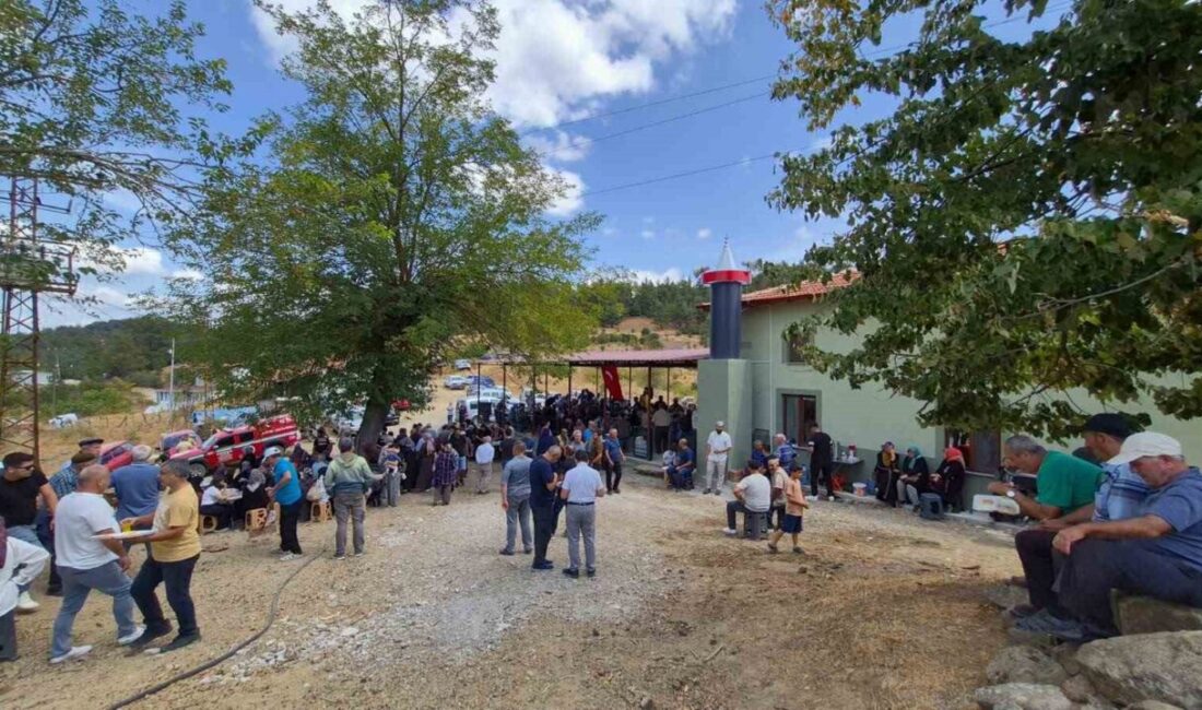Yenice’de Kıraçoba Bekir Hoca Camii açılışı yapıldı Çanakkale’nin Yenice ilçesine bağlı Çukuroba köyüne bağlı Kıraçoba mahallesinde Kıraçoba