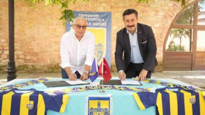 Yenişehir Belediyespor, yeni sezonda Profesyonelliğe Geçiş Ligi’nde mücadele edecek. Takımın