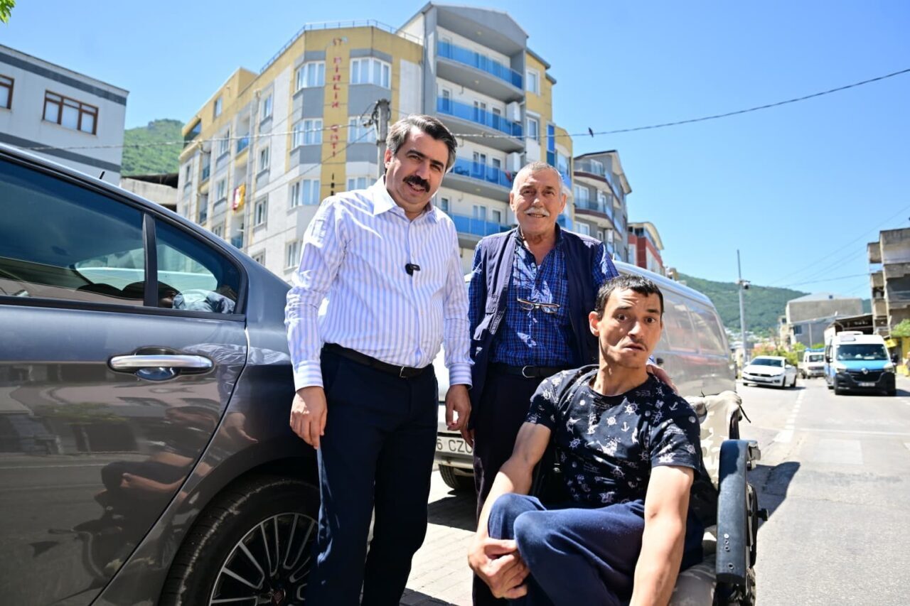 Yıldırım Belediye Başkanı Oktay Yılmaz, Çiçek Caddesi esnafıyla buluştu 22 Bülten Medya -