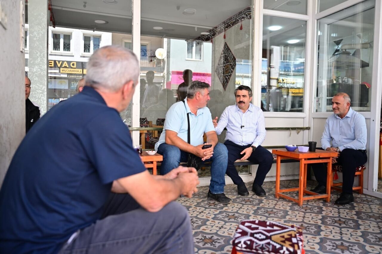 Yıldırım Belediye Başkanı Oktay Yılmaz, Çiçek Caddesi esnafıyla buluştu 20 Bülten Medya -