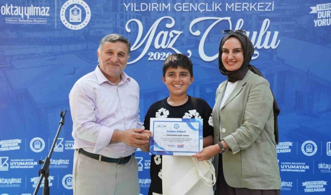 Yıldırım Gençlik Merkezi Yaz Okulu’nda mezuniyet coşkusu Yıldırım Belediyesi tarafından Yıldırım Gençlik Merkezi’nde düzenlenen Yaz Okulu, mezuniyet