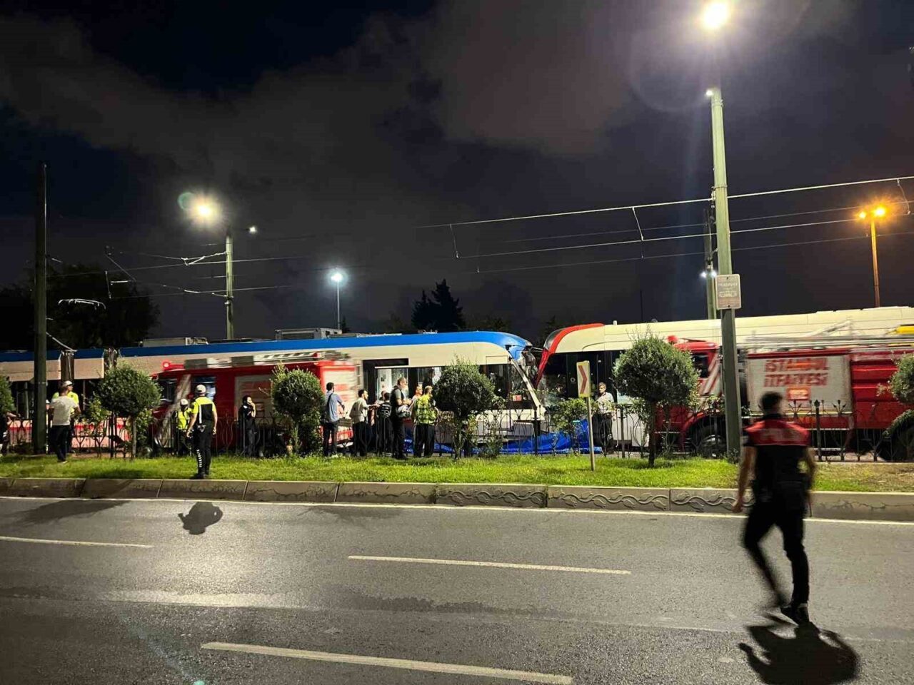 Zeytinburnu’nda iki tramvay çarpıştı: 9 yaralı 7 Bülten Medya -
