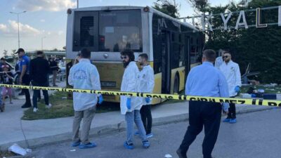 Zeytinburnu’nda İETT otobüsünün duvara çarptığı kazada ölü sayısı 2’ye yükseldi.