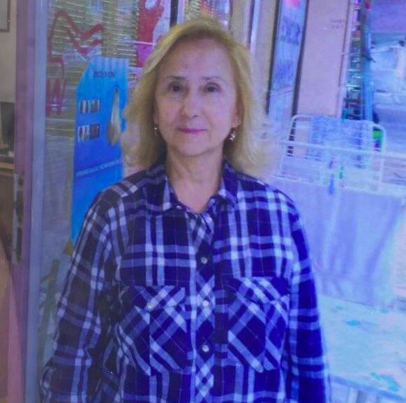 Zeytinburnu’ndaki İETT otobüs kazasında hayatını kaybeden kadın son yolculuğuna uğurlandı 8 Bülten Medya -