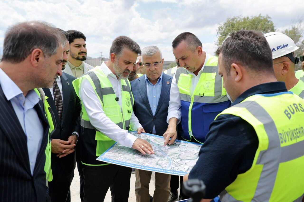 Şahin Biba sözünü tuttu! Geçit Köprüsü trafiğe açıldı 3 Bülten Medya -