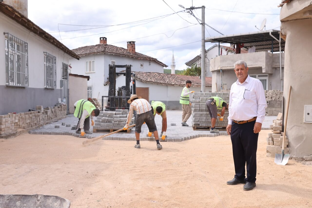 Mustafakemalpaşa’da yollar yenileniyor! 3 mahallede çalışma 3 Bülten Medya -
