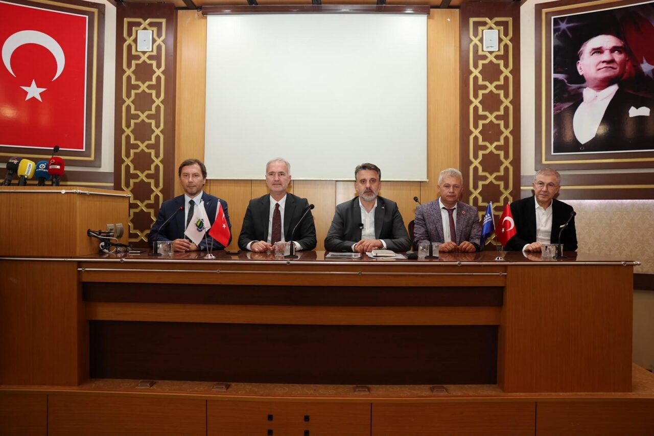 Bursa Büyükşehir Belediye Başkan Vekili Şahin Biba, İnegöl’de 109 mahalle