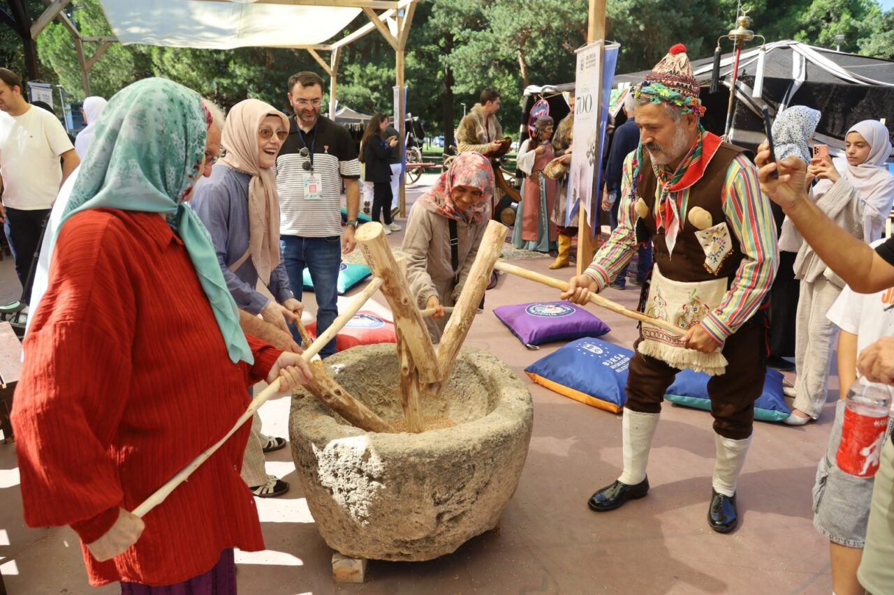 Bursa Gastronomi Festivali’nde kentin geleneksel el sanatları ve unutulmaya yüz