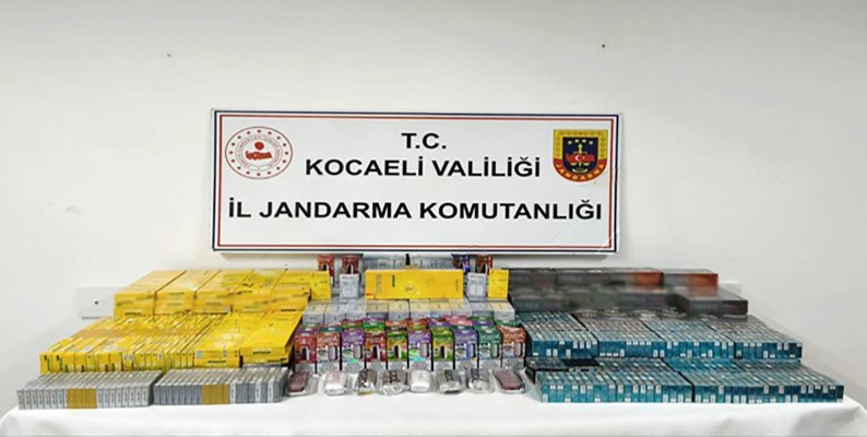 8 milyon TL değerinde kaçak ve sahte ürün ele geçirildi Kocaeli’nin Dilovası ilçesinde 2 araçta yaklaşık 8 milyon 20 bin