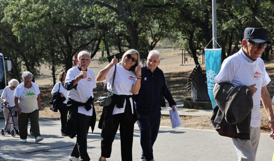 Nilüfer’de unutmaya karşı adım attılar Nilüfer Belediyesi, Dünya Alzheimer Ayı kapsamında Balat Atatürk Ormanı’nda farkındalık