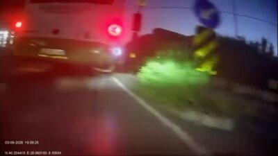 Bursa’da kırmızı ışık ihlali yapan özel halk otobüsü, yeşil ışıkta