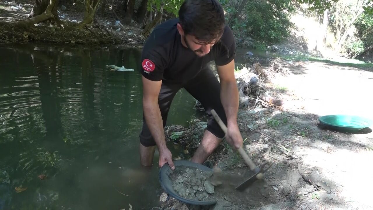 Bursa’da derelerde altın arıyor 1 Bülten Medya -