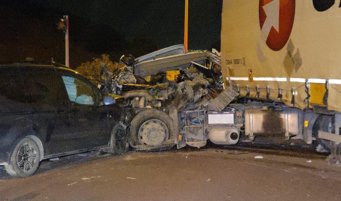 Bursa’nın Orhangazi ilçesinde tır ile otomobilin çarpışması sonucu 63 yaşındaki