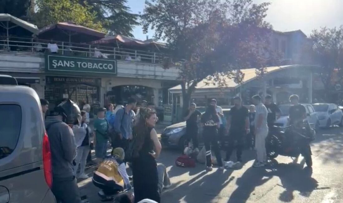 Motosikletteki 2 genç yaralandı Bursa’da yola çıkan araca çarpmamak için manevra yapan motosiklet kontrolden