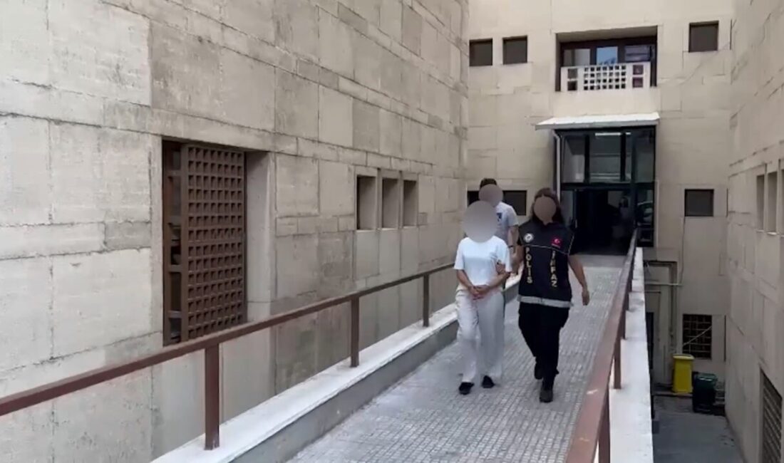 Bursa’da 76 yıllık firar sona erdi! Bursa’da aranan şahısların yakalanmasına yönelik operasyonlarda, haklarında toplam 76 yıl