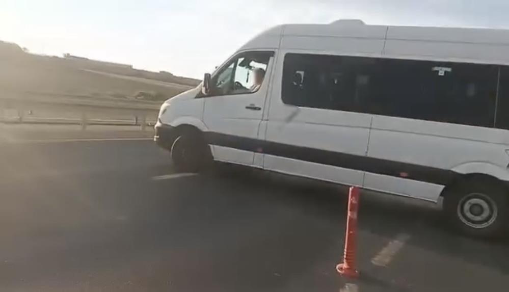 Minibüsçünün yasak dönüşüne tepki! 2 Bülten Medya -