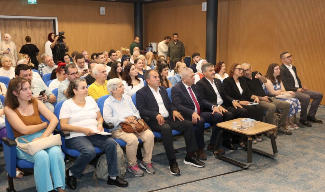 Osmangazi’de Bursa’nın kurtuluşuna tarihsel bakış Bursa’nın düşman işgalinden kurtuluşunun 104’üncü yılı, Osmangazi Belediyesi tarafından düzenlenen