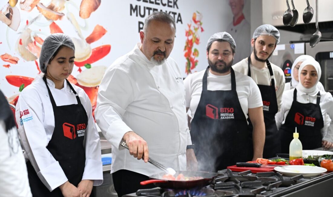 BTSO Mutfak Akademi’de aldığı eğitimle gastronomi alanında kendini geliştiren Fatma
