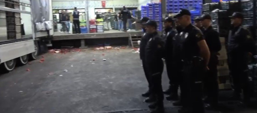 Yaş sebze ve meyve piyasasında fiyatları yukarı yönlü etkileyerek haksız