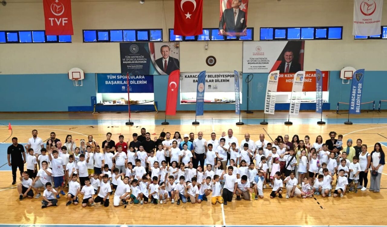 Karacabey Belediyesi’nin düzenlediği Yaz Spor Okulları’na bu yıl 4 bin