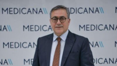 Medicana Bursa Hastanesi Genel Müdürü Dr. Özcan Akan, hasta ve