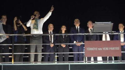 YENİ Parti Genel Başkanı Özgür Özel, Bursa’daki temaslarının ardından FSM