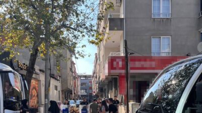 Bursa’nın Gürsu ilçesinde çay ocağı önünde husumetli olduğu kişiye silahla
