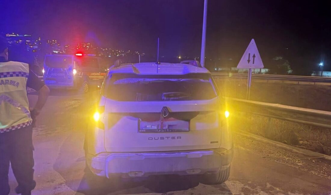 Motosiklet otomobile arkadan çarptı! 1 yaralı Bilecik’in Osmaneli ilçesinde motosikletin otomobile arkadan çarpması sonucu meydana gelen