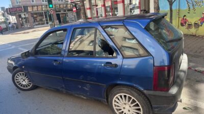 Bursa’nın İnegöl ilçesinde otomobil ile motosikletin çarpışması sonucu 21 yaşındaki
