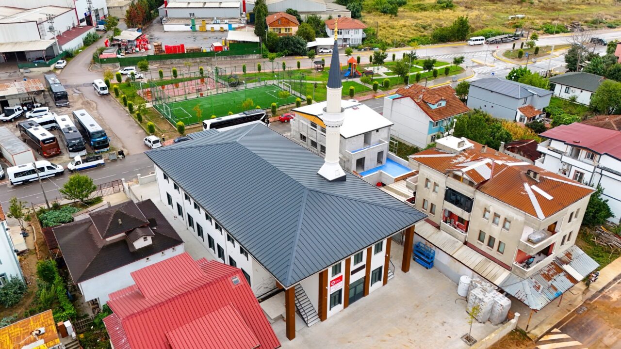 Gazze Şehitleri Camii ibadete gün sayıyor 2 Bülten Medya -