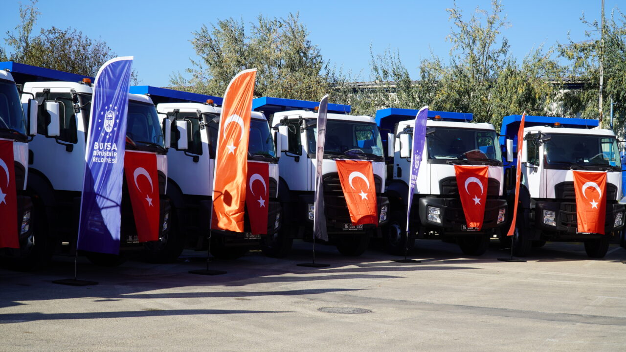 BUSKİ’nin filosuna 26 yeni araç! 2 Bülten Medya -