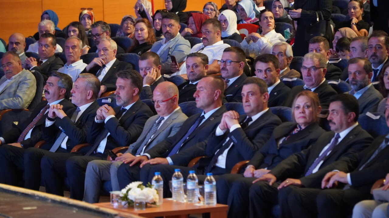 MHP Bursa’da kongre heyecanı! “Terörsüz Türkiye” vurgusu 3 Bülten Medya -