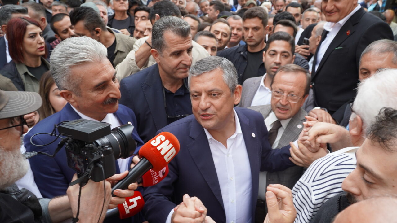 Özgür Özel Bursa’dan seslendi: Bozbey için dikkat çeken açıklama 3 Bülten Medya -