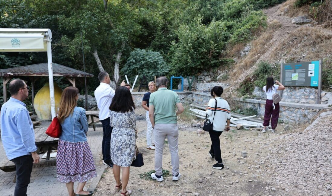 Uluabat çevresinde yeni turizm rotası! Üniversiteden destek geldi Nilüfer Belediyesi’nin Uluabat Gölü çevresindeki 7 kırsal mahalleyi kapsayan Fadıllı