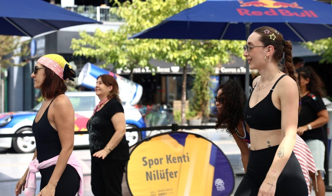Nilüfer’de açık havada spor buluşması! Nilüfer Belediyesi, Avrupa Hareketlilik Haftası kapsamında Podyumpark’ta “Outdoor Fitness Etkinliği”