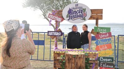 Nilüfer Belediyesi tarafından düzenlenen 12. Akçalar-Fadıllı İncir Festivali, siyah incirin