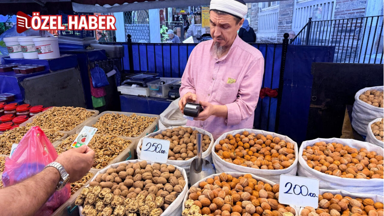 Bursa’da semt pazarlarında alışveriş alışkanlıkları değişiyor. Bazı pazarcı esnafı POS