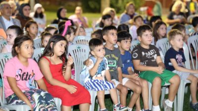 Osmangazi Belediyesi’nin düzenlediği “Osmangazi’de Yaz Film Gösterimleri”, Soğukkuyu Mahallesi’nde çocukları