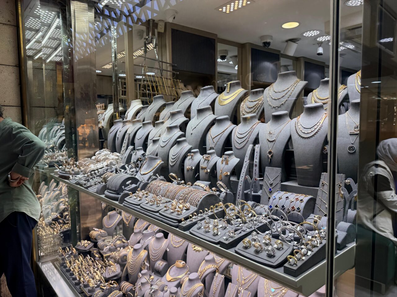 Altın fiyatlarında hareketlilik! Gram ve çeyrek ne kadar oldu? 1 Bülten Medya -
