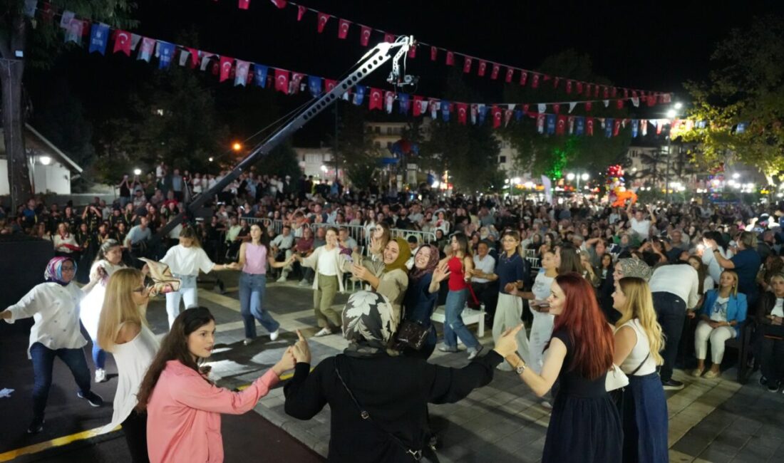 Yenişehir’de Balkan coşkusu 11. Uluslararası Altın Biber Festivali’nin ilk günü, 2. Geleneksel Balkan