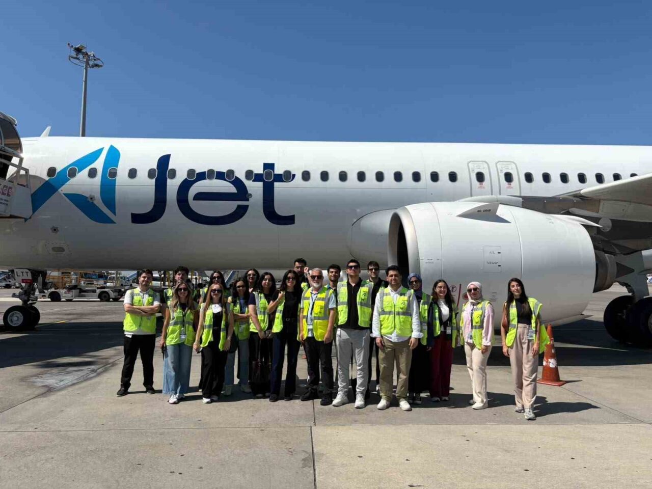 AJet’te üniversiteli gençler sahada deneyim kazanıyor 4 Bülten Medya -
