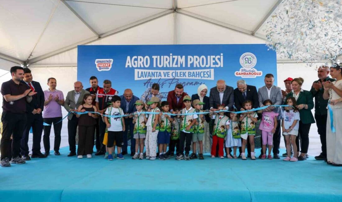 Arnavutköy’de tarım turizmi projesi: Çilek ve lavanta bahçesi açılış töreni gerçekleştirildi İstanbul’un yeni tarım ve turizm rotası olan Arnavutköy’de çilek ve