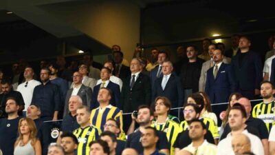 Gençlik ve Spor Bakanı Osman Aşkın Bak, Fenerbahçe-Beşiktaş derbisini stadyumdan