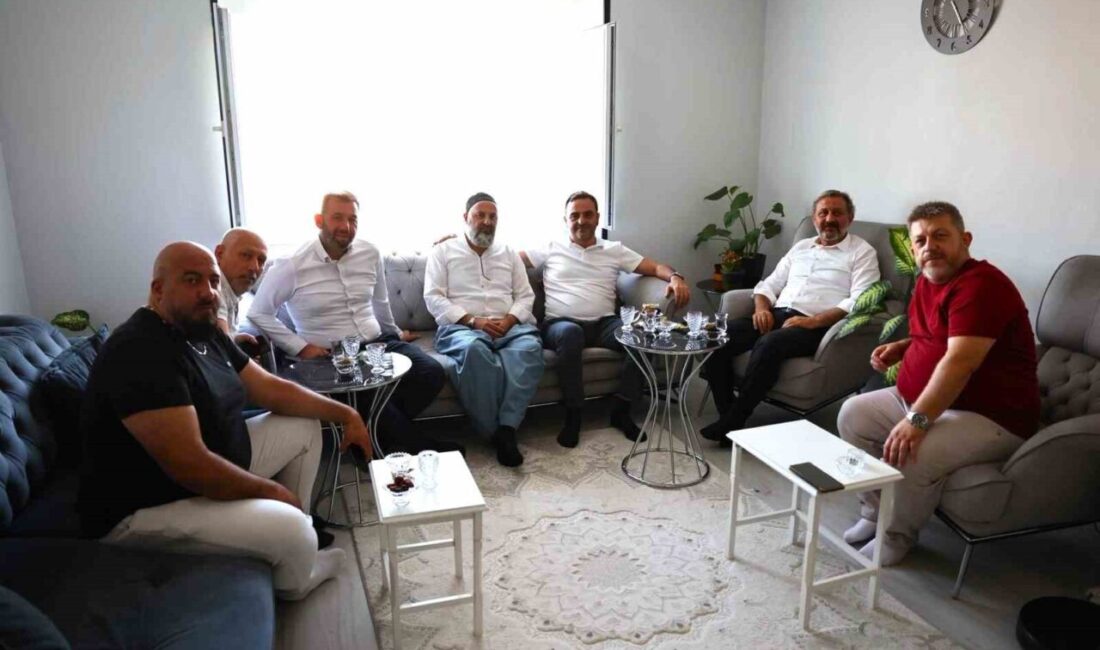 Başiskele’de vatandaşlarla gönül buluşmaları Başiskele Belediye Başkanı Yasin Özlü, ilçede gerçekleştirdiği ziyaretlerde hasta ve