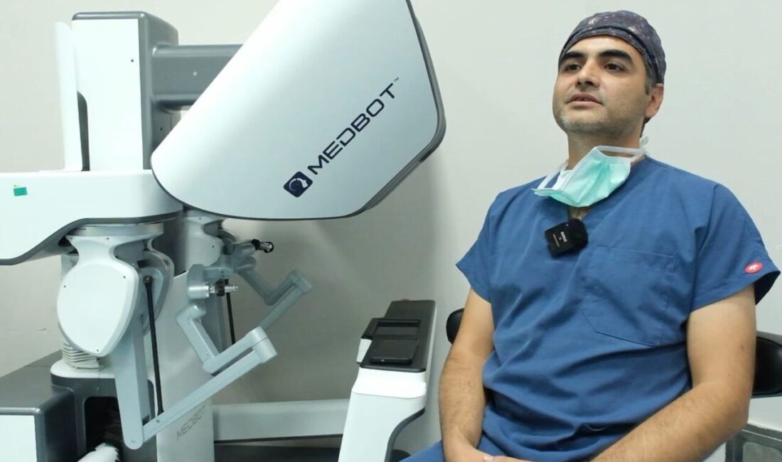 BAÜN Hastanesi Robotik Cerrahi Teknolojisiyle güçleniyor Balıkesir Üniversitesi Hastanesi, ileri teknoloji robotik cerrahi sistemiyle cerrahi tedavilerde