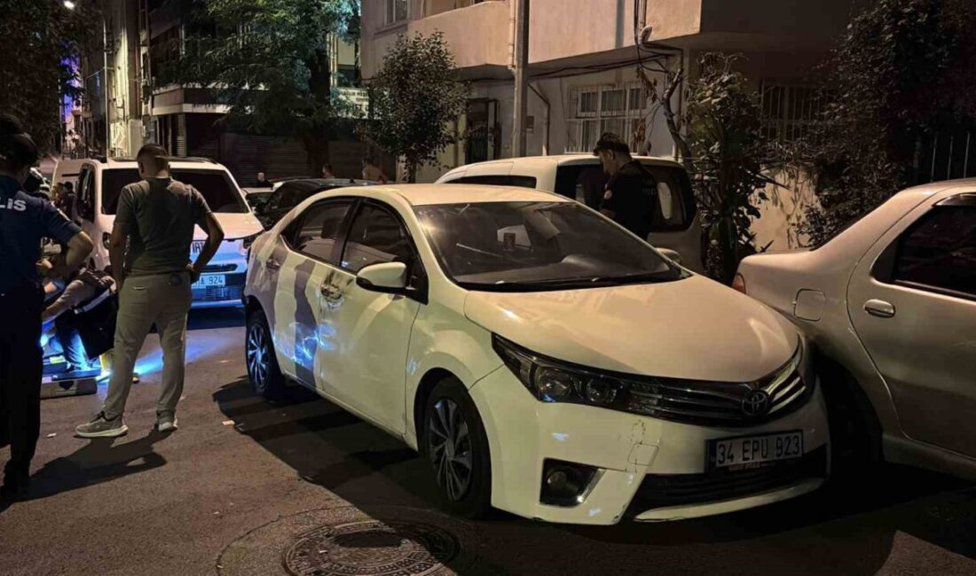 Bayrampaşa’da devriye görevi yapan polis ekiplerinin ’dur’ ihtarına uymayan araç