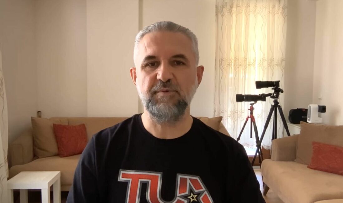 Beyaz önlükten teleskoba uzanan gökyüzü tutkusu Samsun’da aile hekimi olarak görev yapan Dr. Mehmet Hakan Özsaraç,