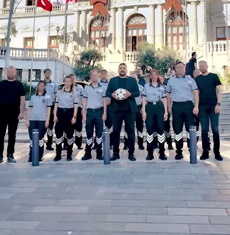 Beyoğlu Belediyesi Güvenlik Amirinin yıllar önce yaptığı DHKP-C paylaşımları ortaya çıktı 26 Bülten Medya -